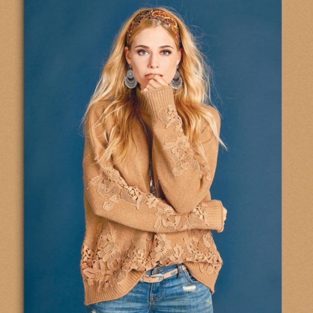 Gorgeous sweater with lace